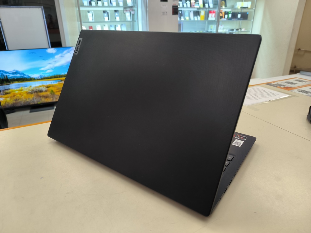 Ноутбук Lenovo V15 G4 AMN; Ryzen 5 7520U, HD Graphics, 8 Гб, 256 Гб, Нет