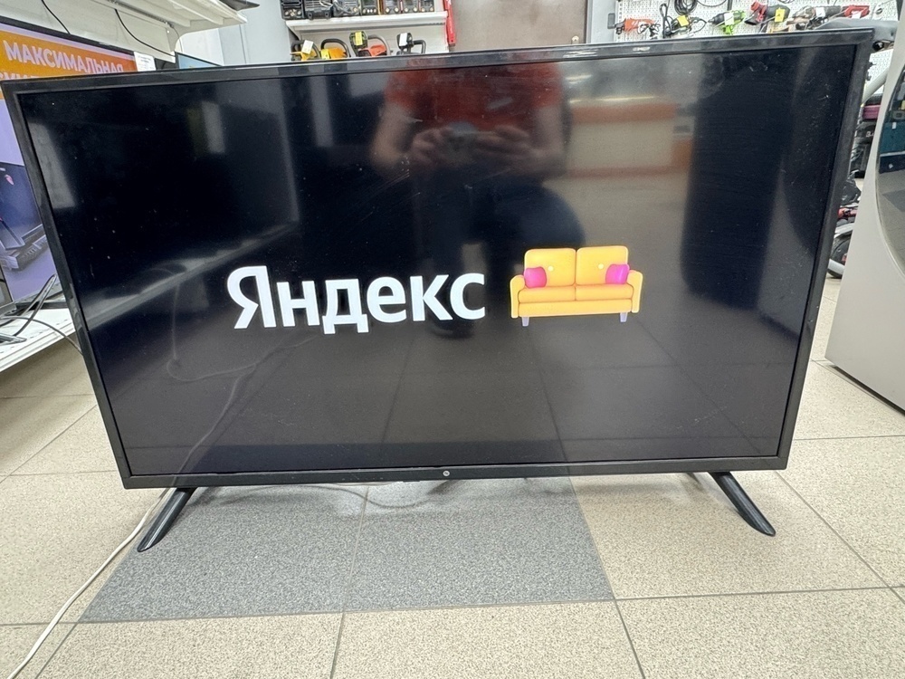 LED Телевизор HI VHIX-40F152MSY