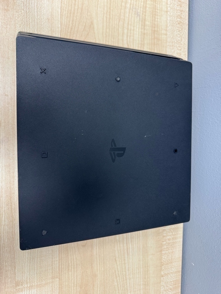 Игровая приставка PlayStation 4 Pro 1Tb