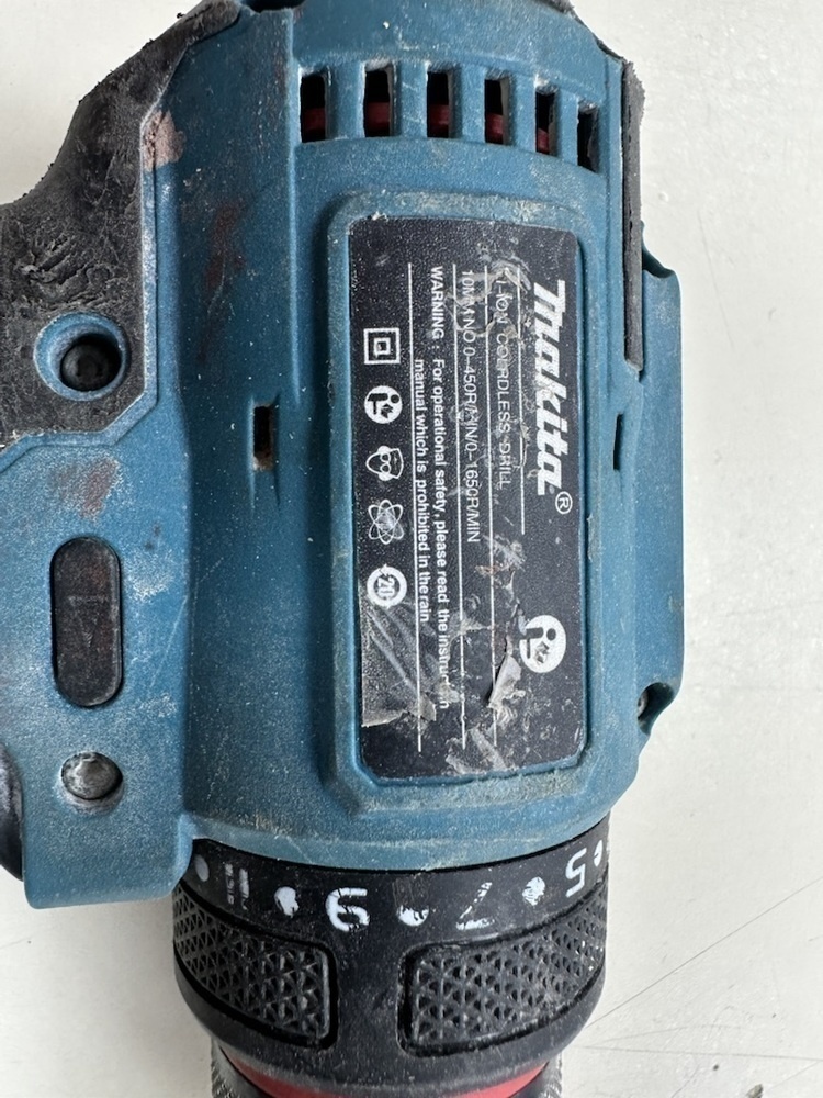 Шуруповерт Makita NoName