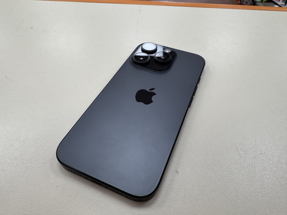 Смартфон Apple Iphone 16 Pro 128Gb