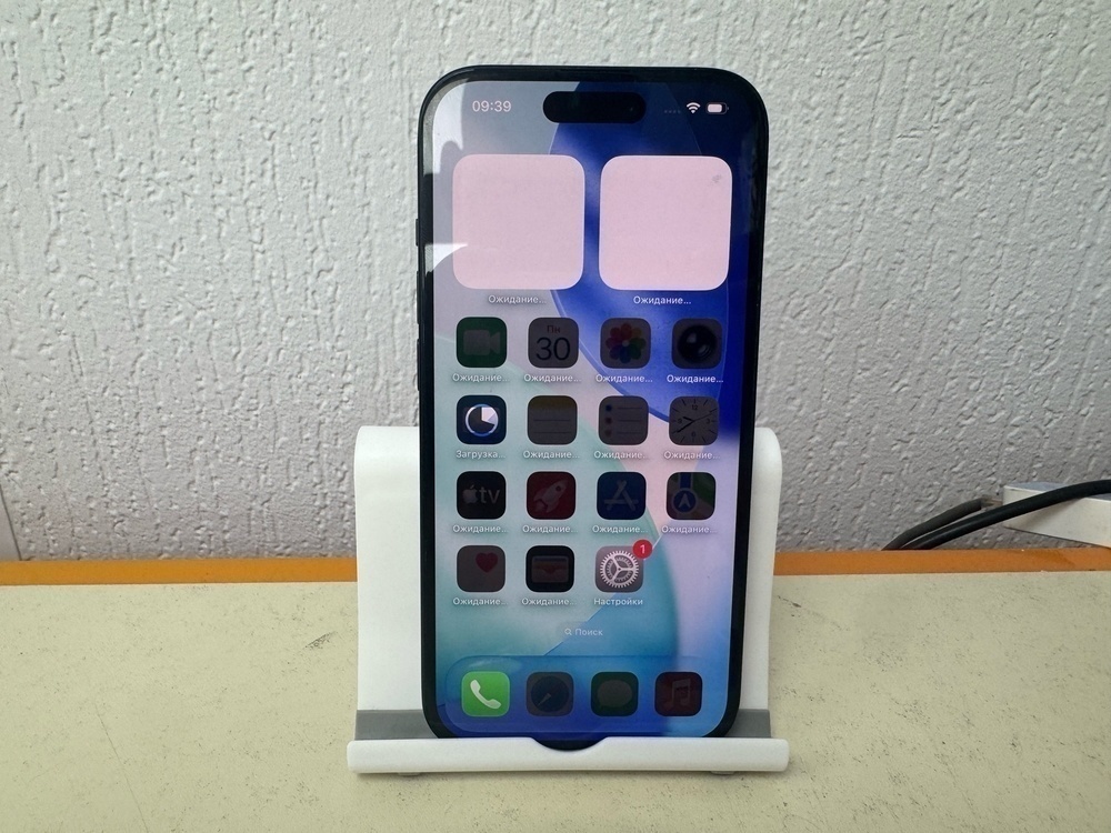 Смартфон Apple Iphone 15 128Gb