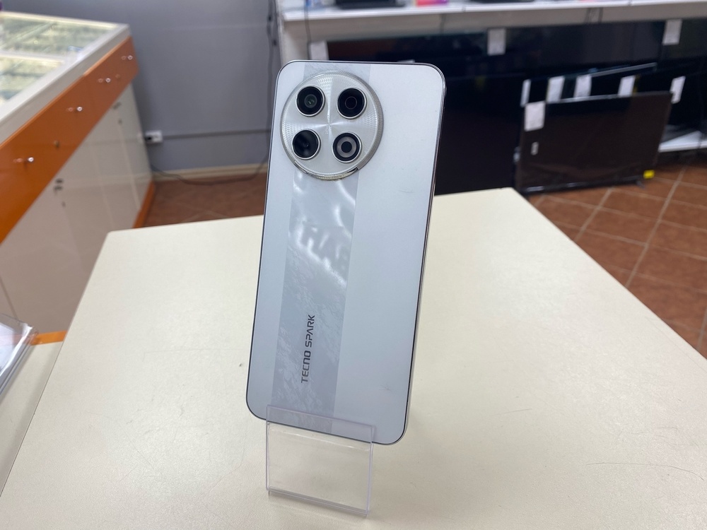 Смартфон Tecno SPARK 30 PRO 8/128