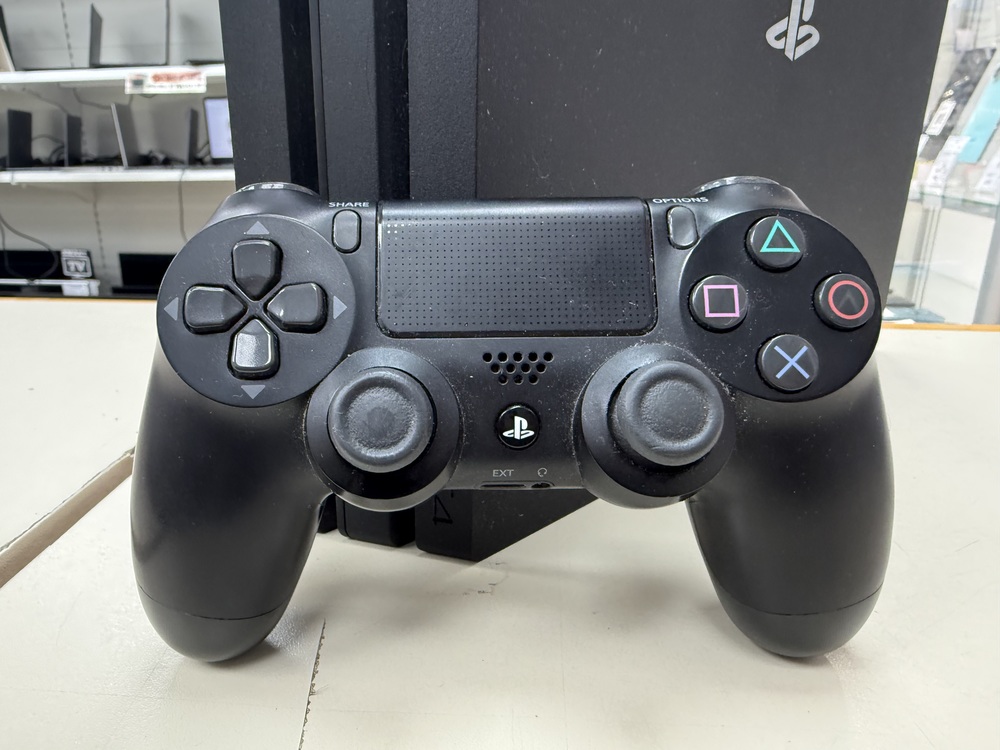 Игровая приставка PlayStation 4 Pro 1Tb