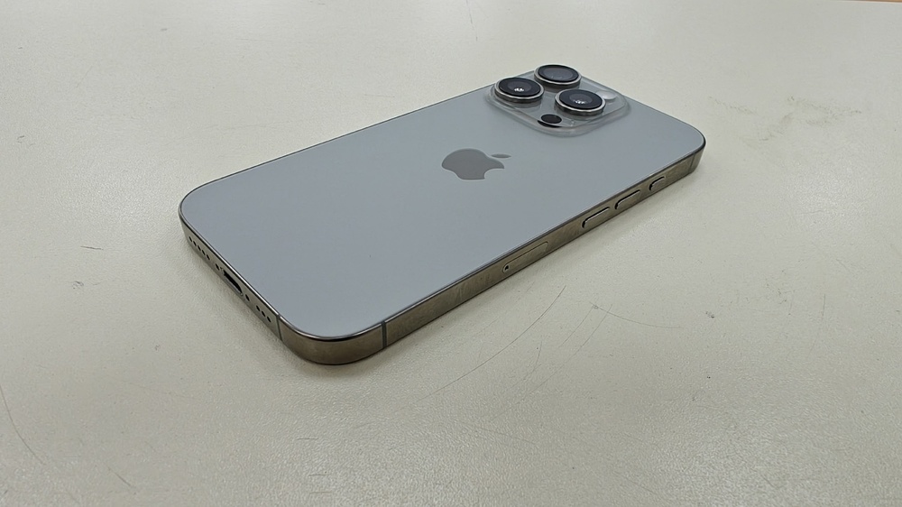 Смартфон Apple Iphone 16 Pro 256Gb