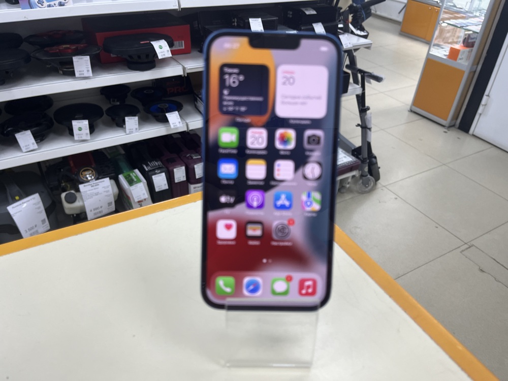 Смартфон Apple iPhone 13 128Gb