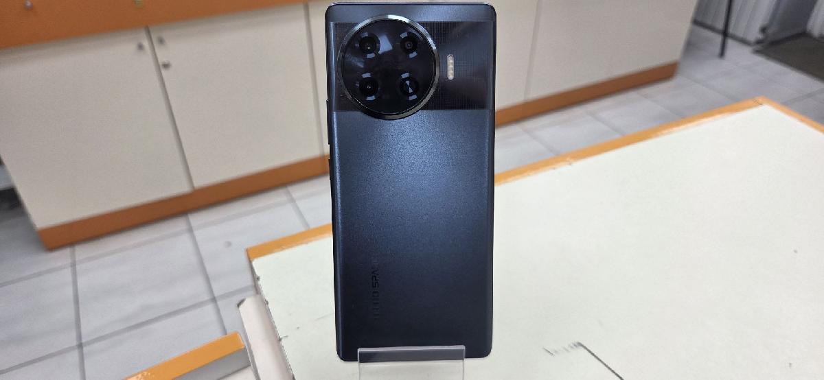 Смартфон Tecno SPARK 20 PRO + 8/256