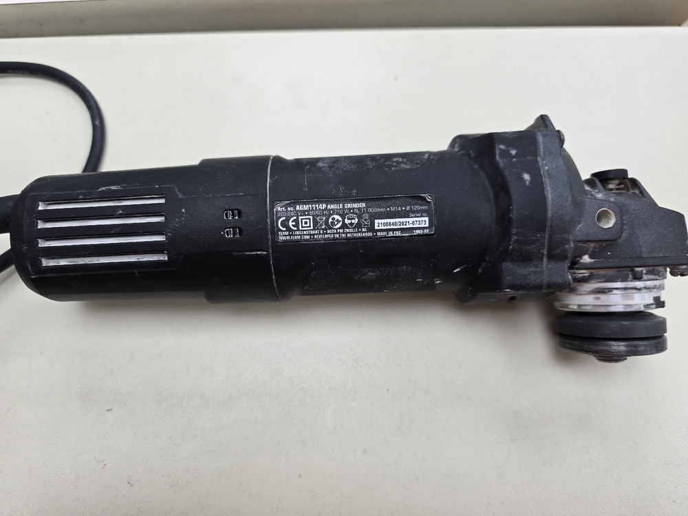 Угловая шлифмашина Ferm AGM1114P 710W-125MM