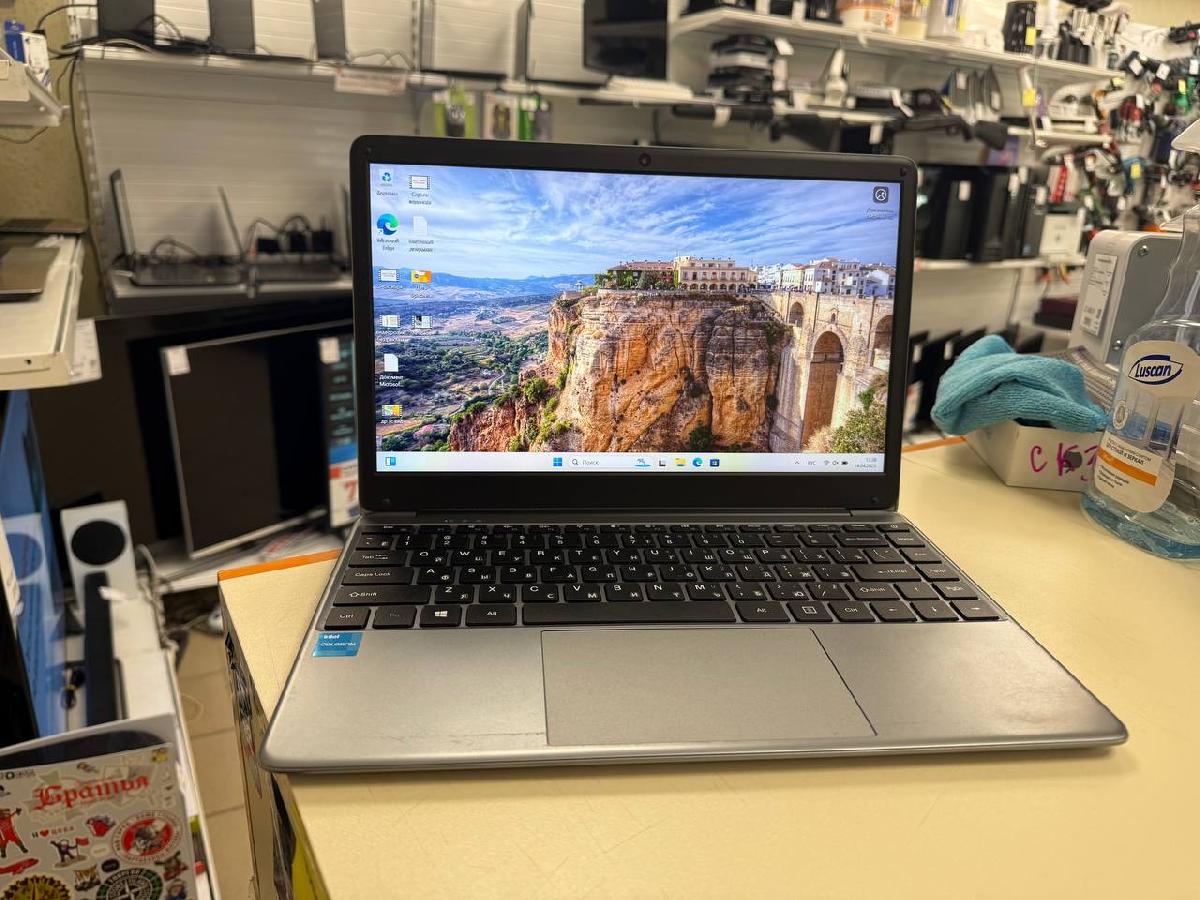 Ноутбук CHUWI HeroBook Pro; Celeron N4020, Intel UHD Graphics 600, 8 Гб, 240 Гб, Нет