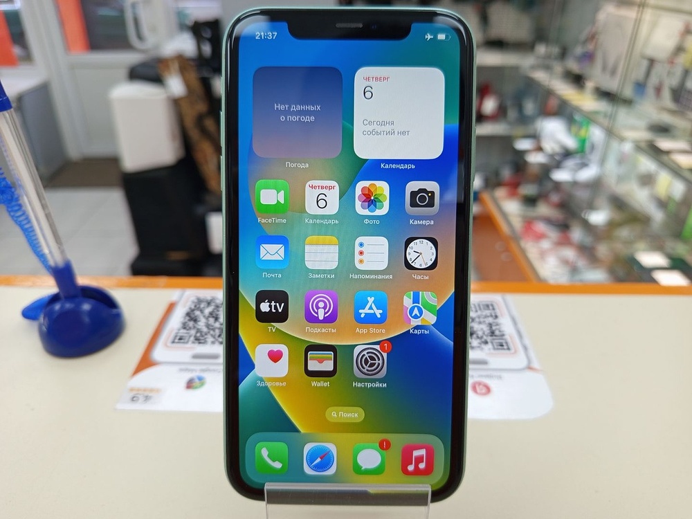 Смартфон Apple iPhone 11 64Gb