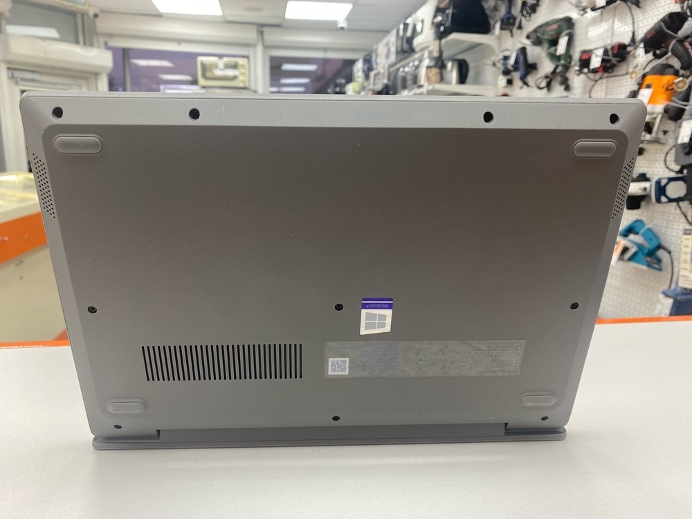 Ноутбук Lenovo; A4-9120C, AMD Radeon (TM) Graphics, 4 Гб, Нет, 80 Гб