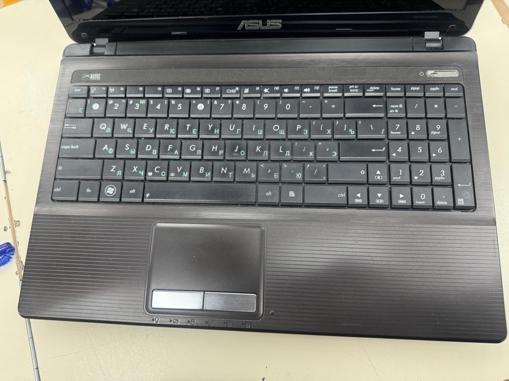 Ноутбук ASUS; E-450, Radeon HD 7470M, 3 Гб, 128 Гб, 160 Гб