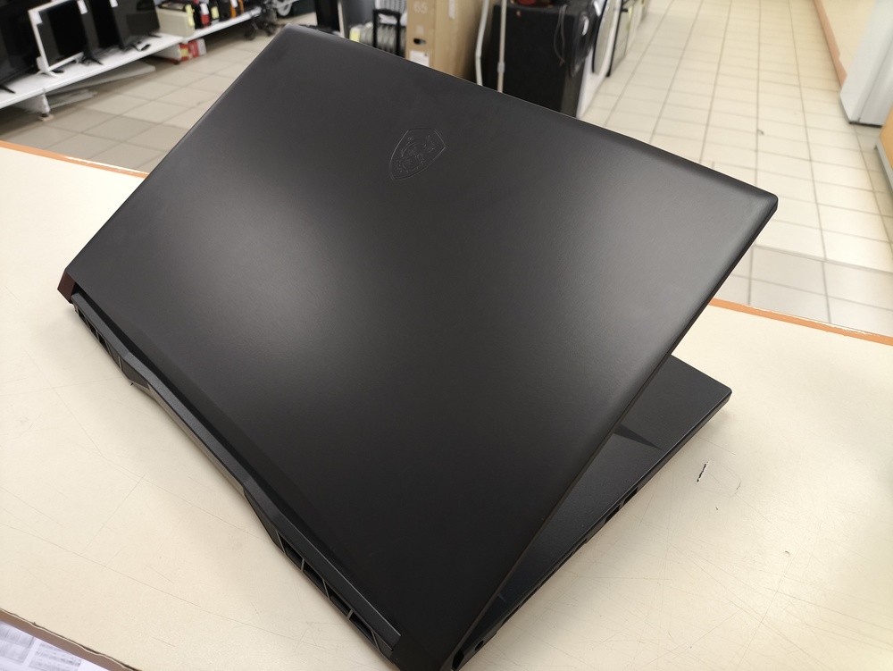 Ноутбук MSI GF76; Core I5-12450H, GeForce RTX 3050, 16 Гб, 512 GB, Нет