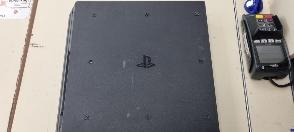 Игровая приставка PlayStation 4 Pro 1Tb