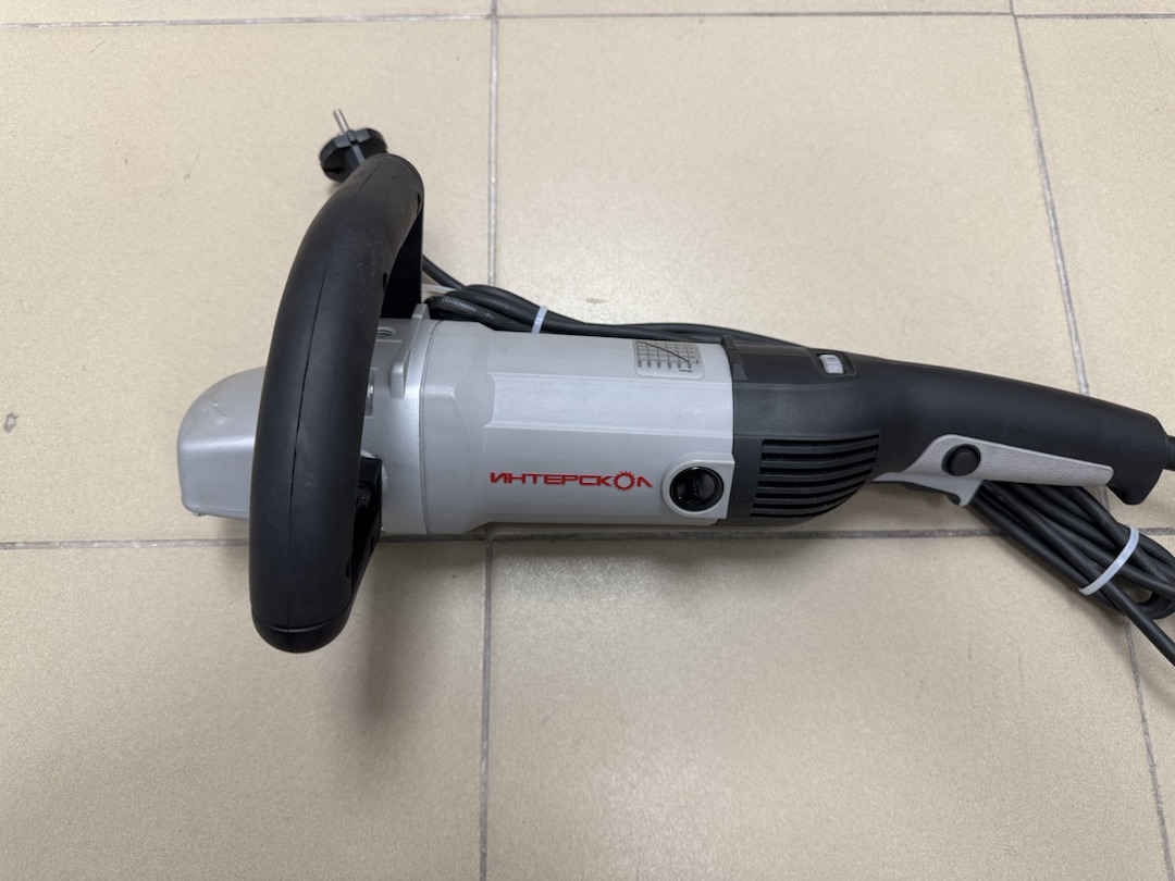 Полировальная машина Интерскол упм-180/1300э