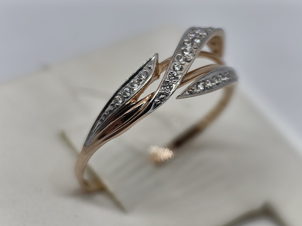 КОЛЬЦО С КАМНЯМИ (Au 585)