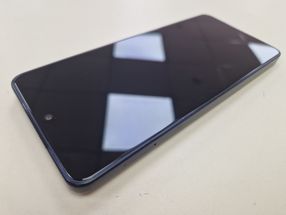 Смартфон Tecno Camon 19 6/128