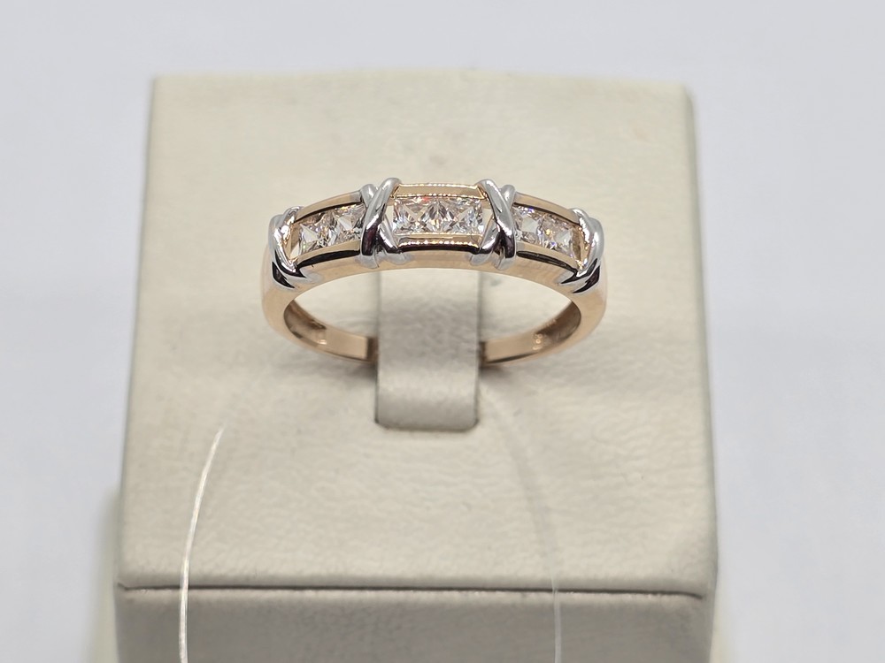 КОЛЬЦО С КАМНЯМИ (Au 585)