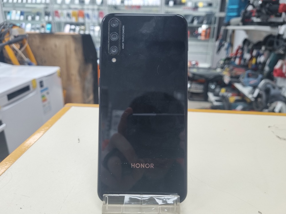 Смартфон Honor 30I 4/128