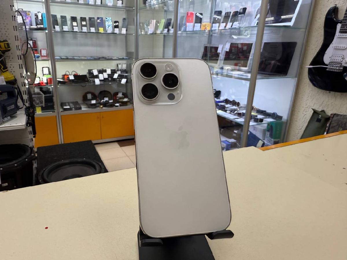 Смартфон Apple Iphone 15 Pro 128Gb