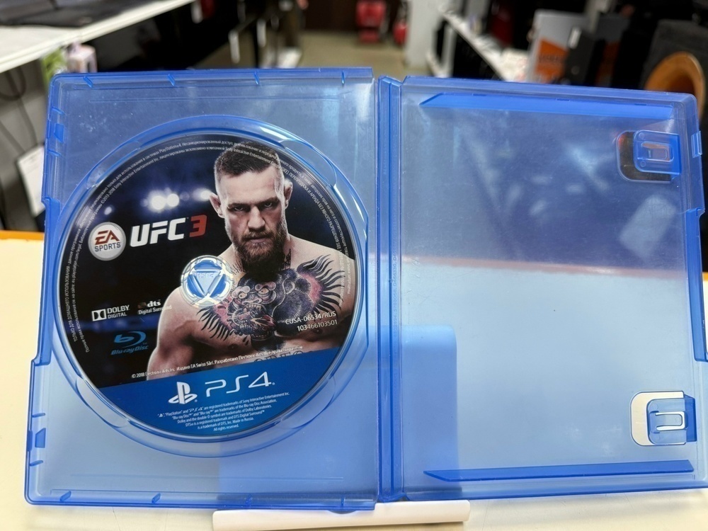 Игра Playstation 4 UFC 3