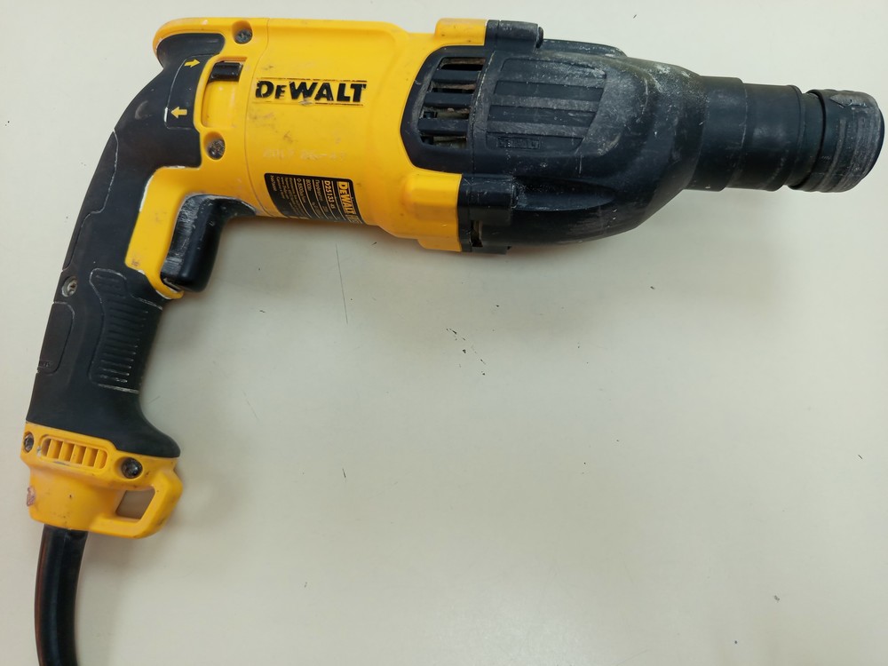 Перфоратор Dewalt D25133-KS