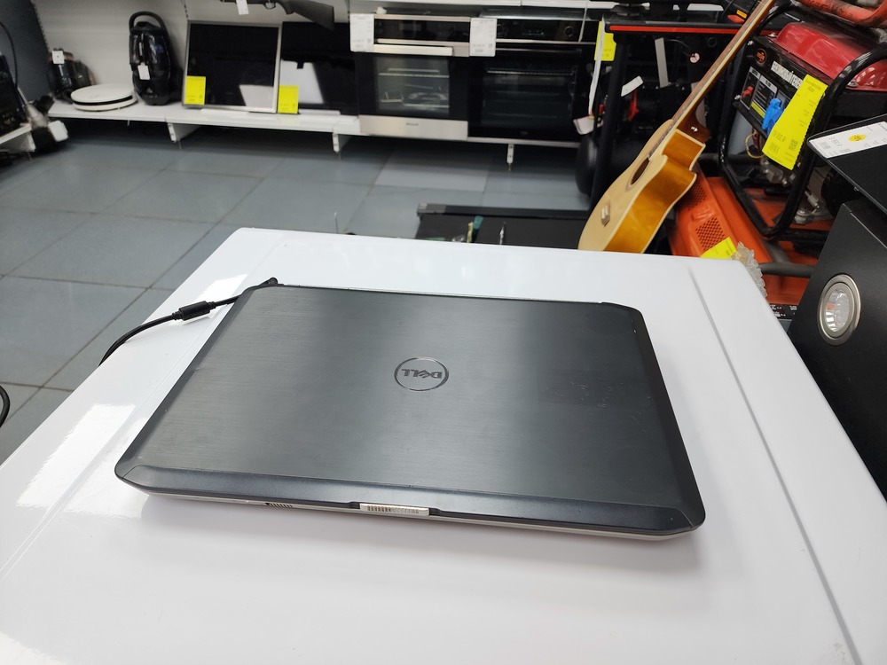 Ноутбук DELL; Core i5-2520M, Intel UHD Graphics, 6 Гб, Нет, 320 Гб