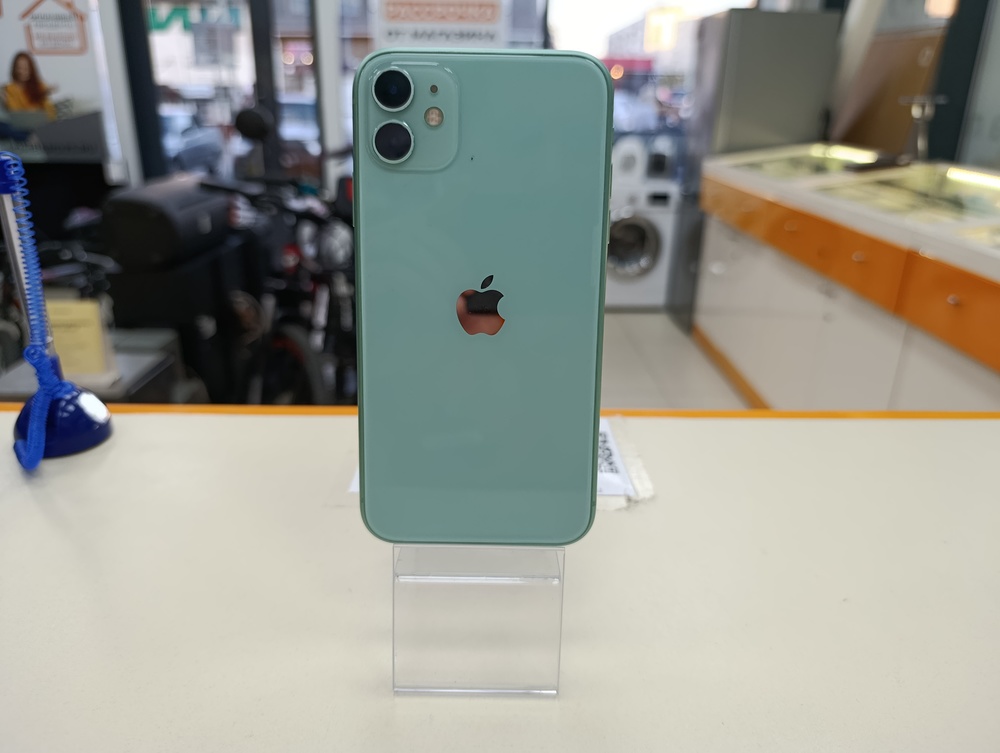 Смартфон Apple iPhone 11 64Gb