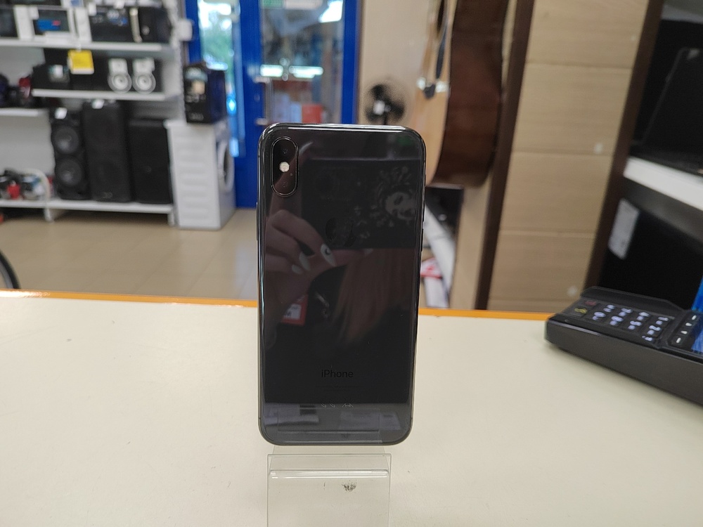 Смартфон Apple iPhone X 64Gb