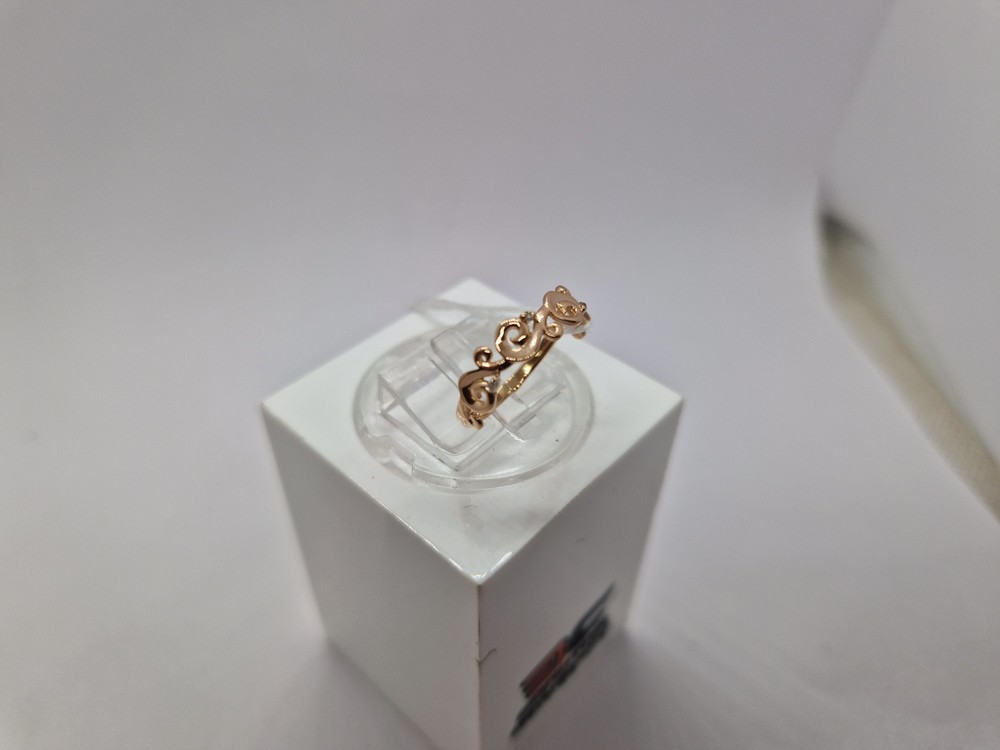 КОЛЬЦО С КАМНЯМИ (Au 585)