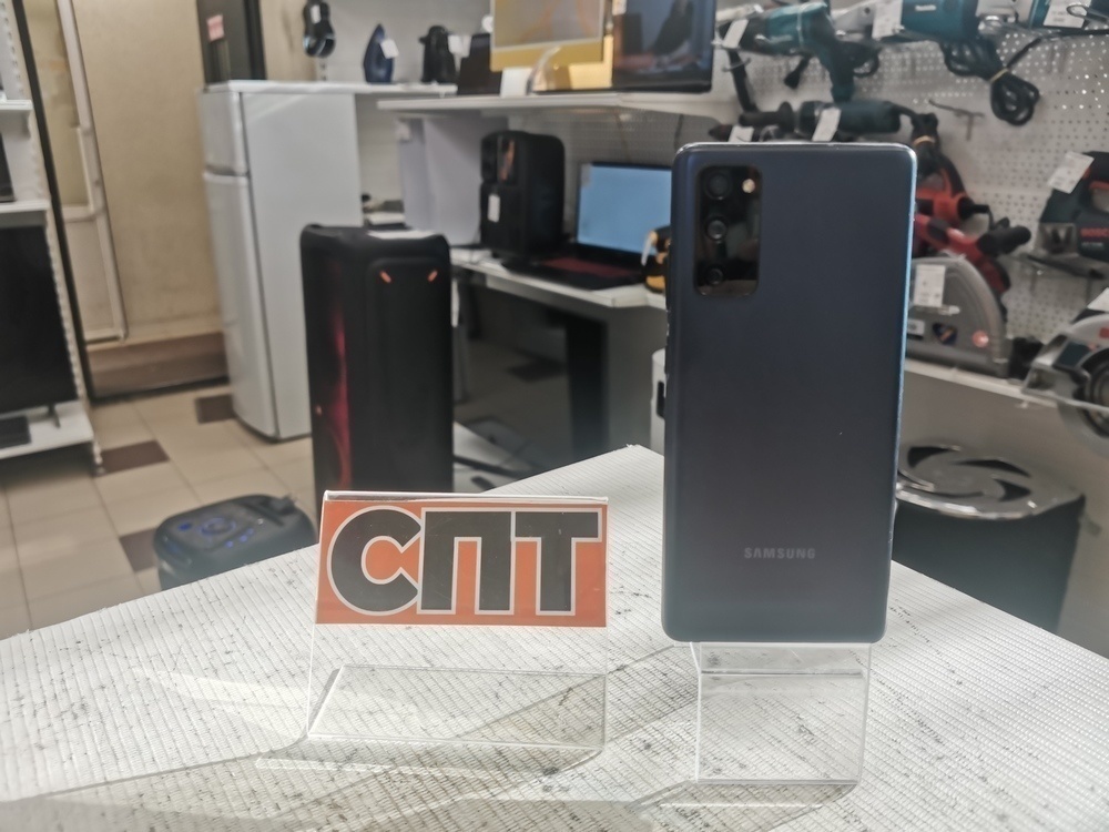 Смартфон Samsung Galaxy S20 FE 6/128