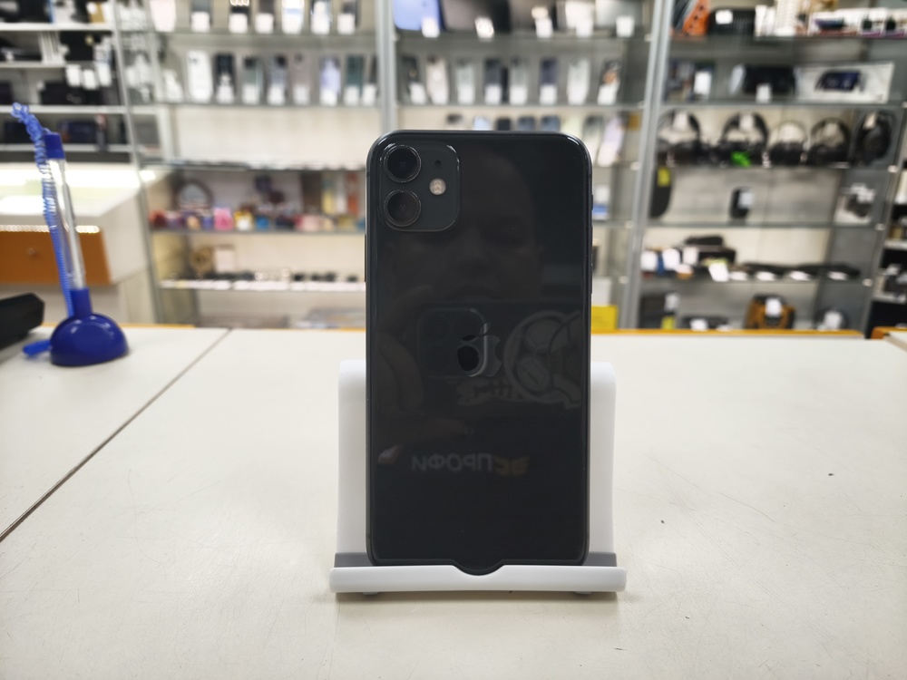 Смартфон Apple iPhone 11 64Gb