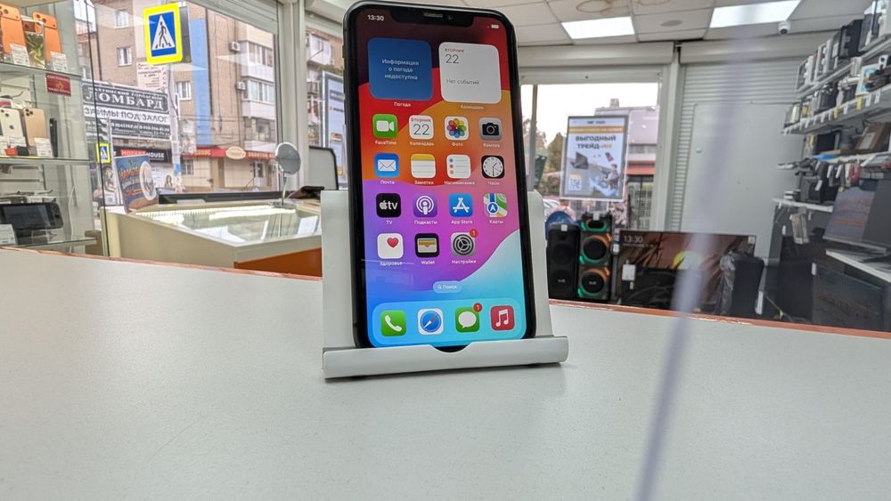 Смартфон Apple iPhone 11 64Gb
