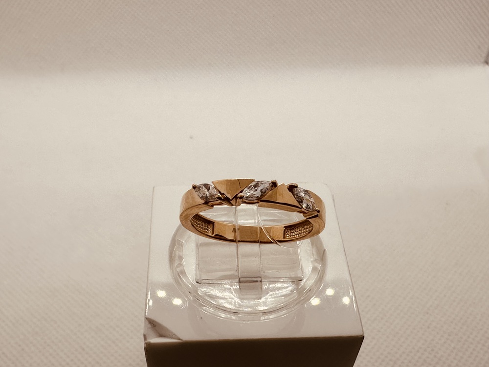 КОЛЬЦО С КАМНЯМИ (Au 585)