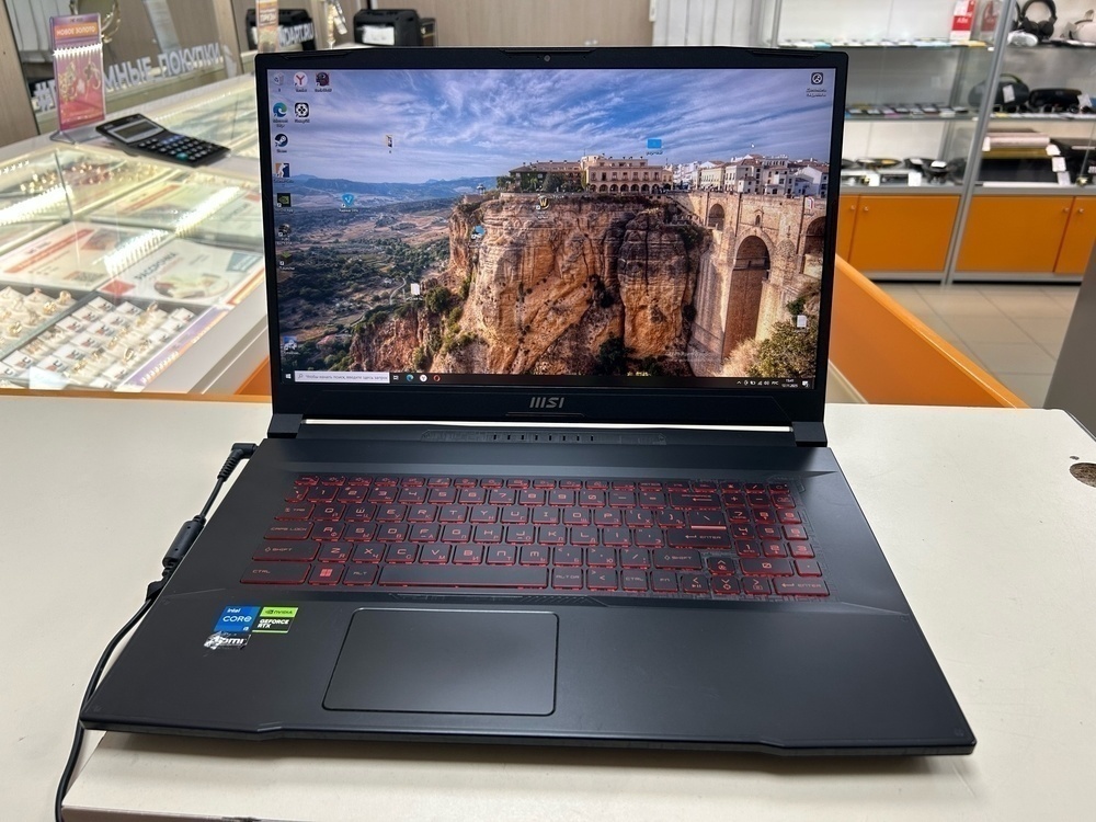 Ноутбук MSI .; Core i5-11260H, GeForce RTX 3050, 8 Гб, 500 Гб, Нет