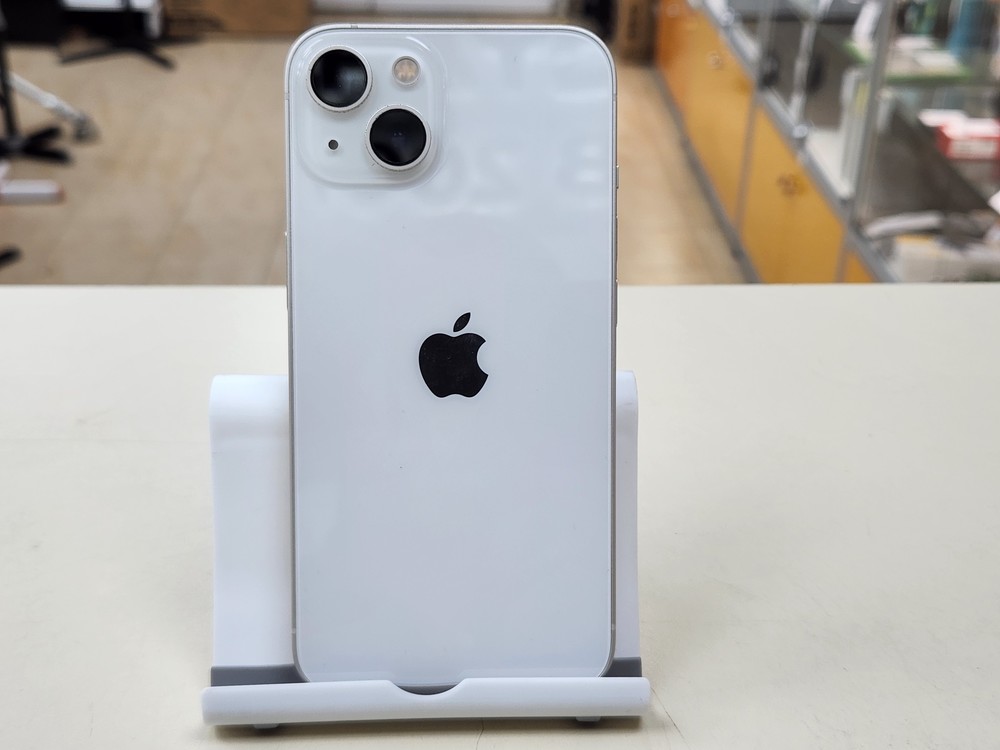 Смартфон Apple iPhone 13 128Gb