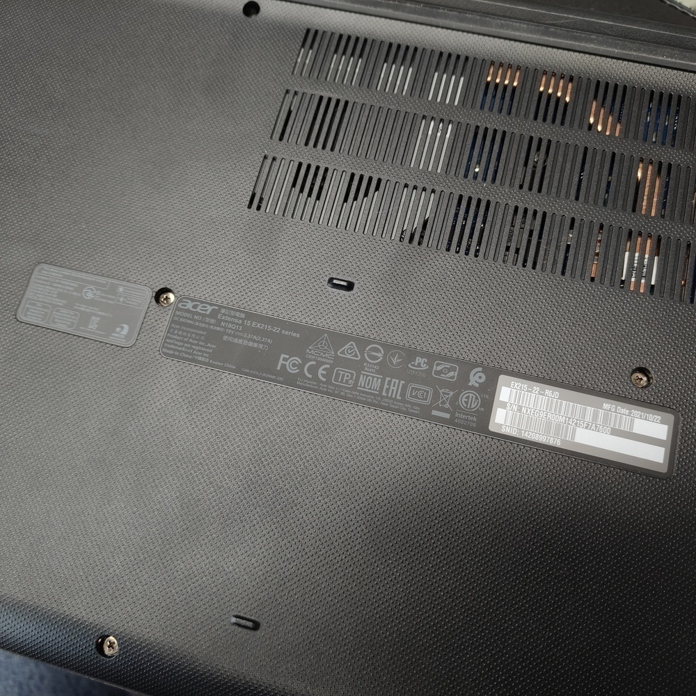 Ноутбук Acer; Athlon 3050U, Radeon Graphics, 8 Гб, 256 Гб, Нет