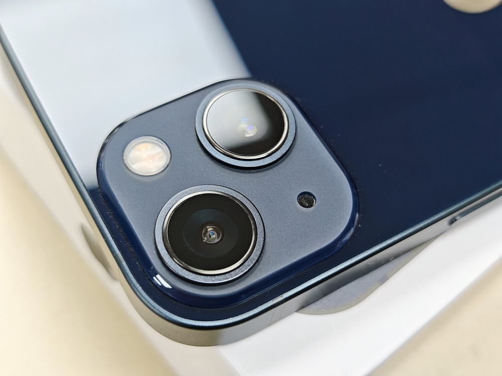 Смартфон Apple iPhone 13 128Gb