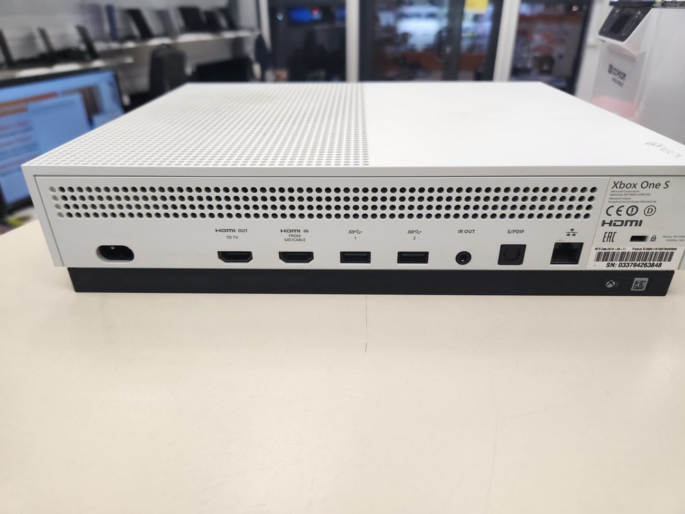 Игровая приставка Xbox One S 500Gb