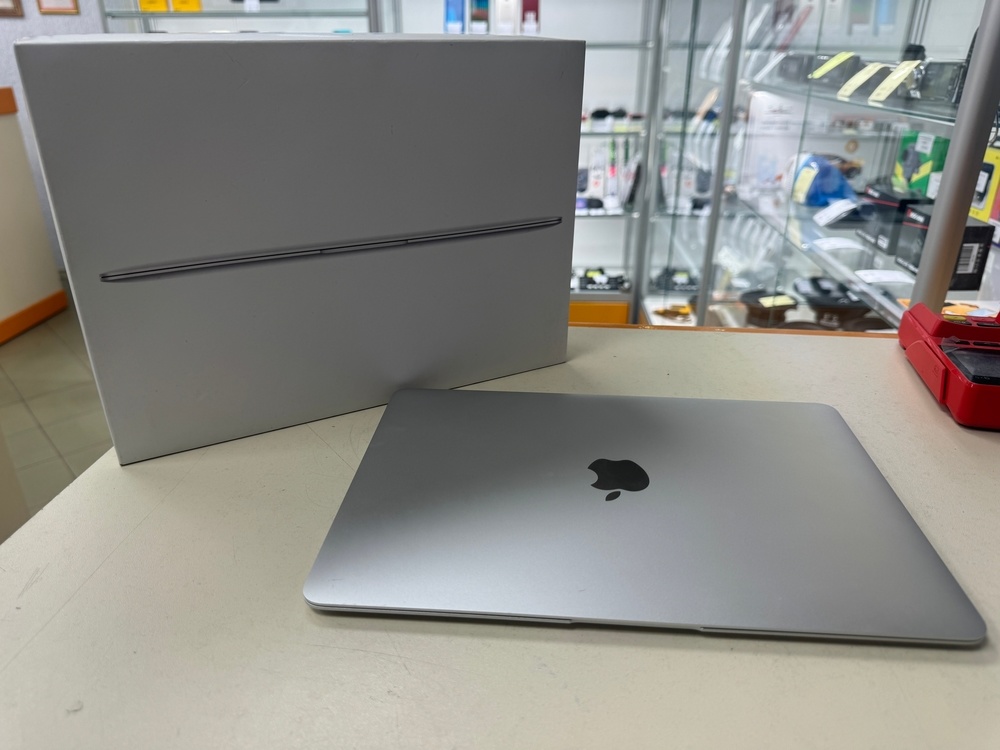 Ноутбук Apple MacBook с дисплеем Retina 12 дюймов (2015) A1534