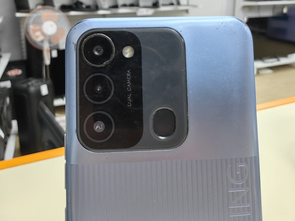 Смартфон Tecno Spark GO 2022 2/32