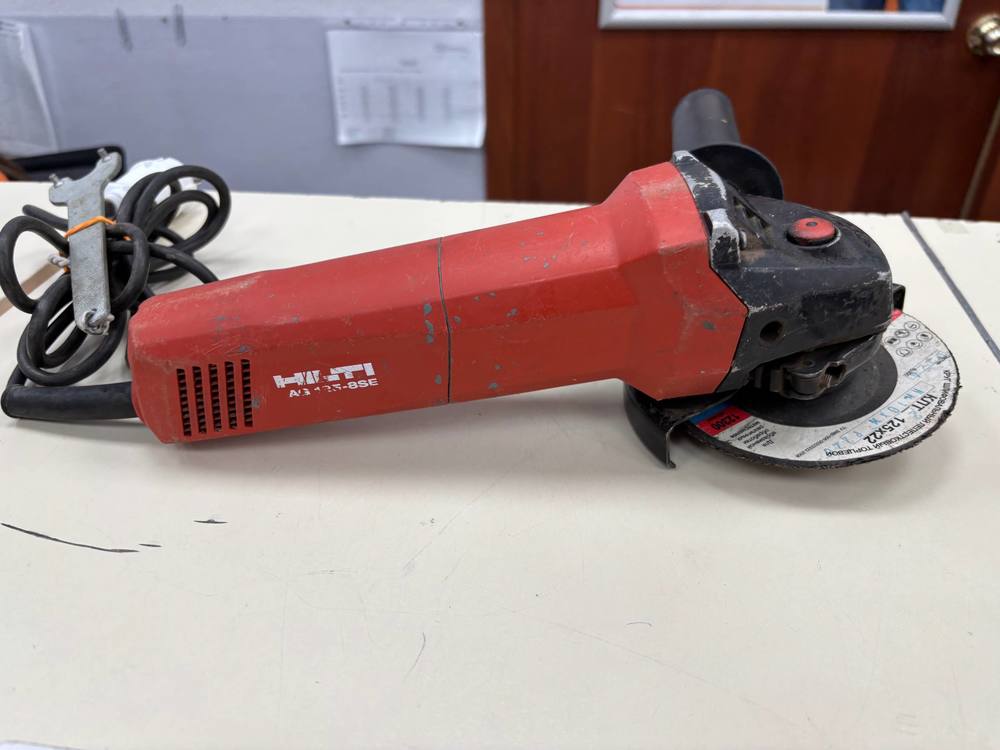 Угловая шлифмашина Hilti AG 125-8SE