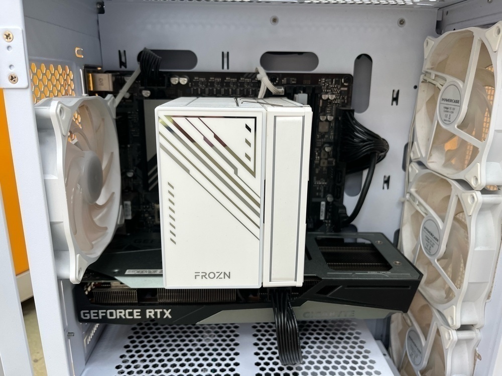 Системный блок Deepcool; I7-13700H, GeForce RTX 3060, 16 Гб, 2 Tb, Нет
