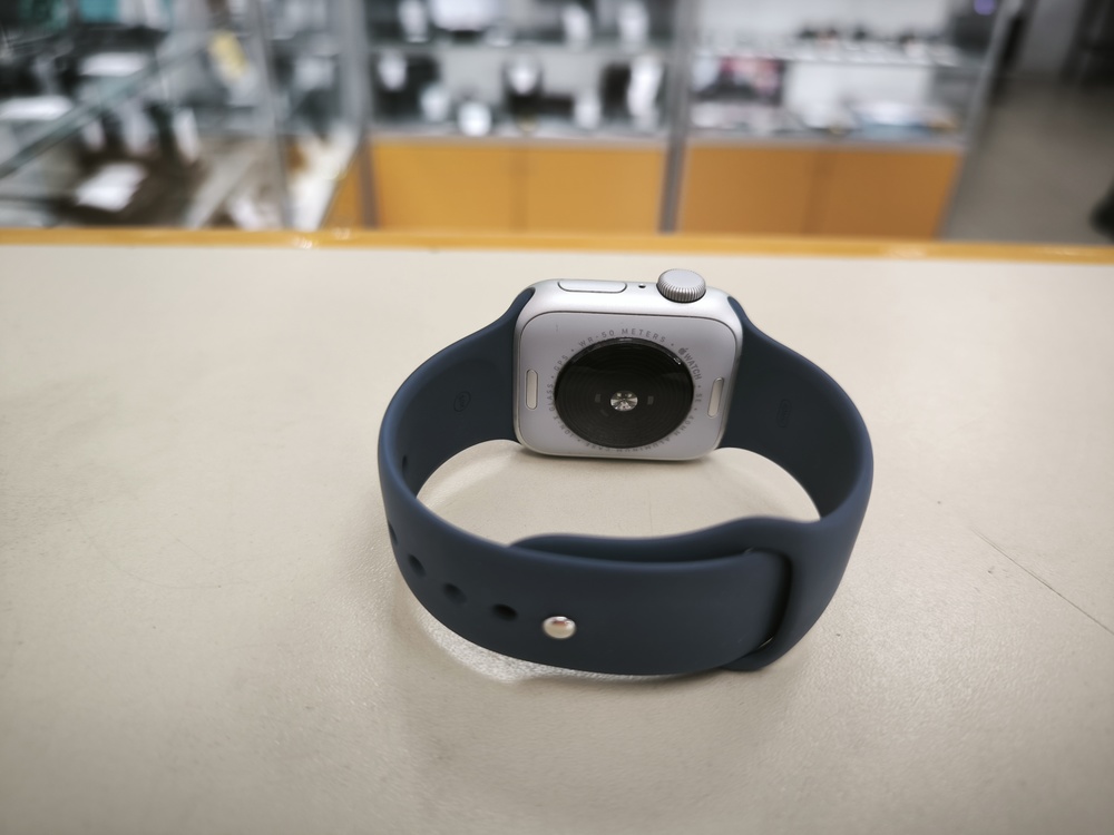 Смарт-часы Apple Watch SE 2022 40mm