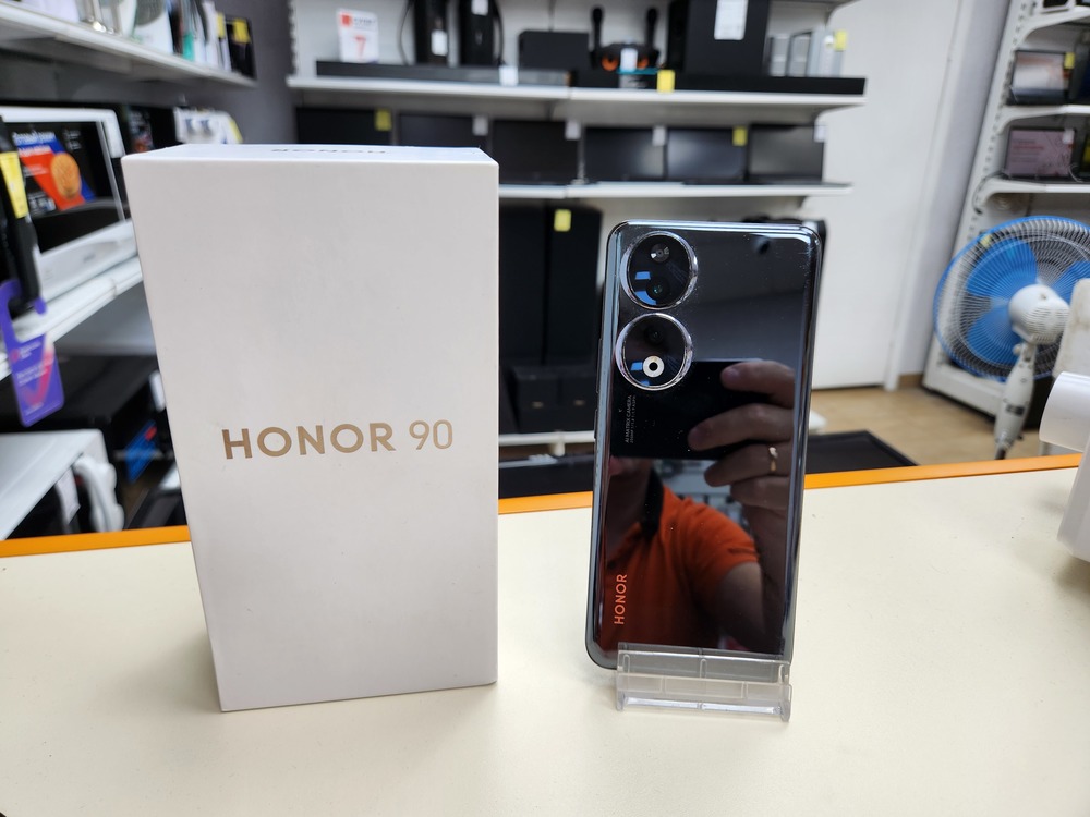 Смартфон Honor 90 8/256