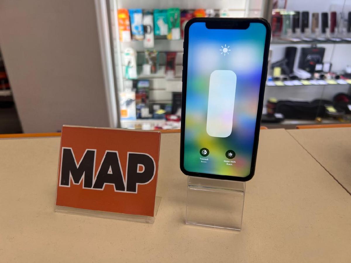 Смартфон Apple iPhone X 64Gb
