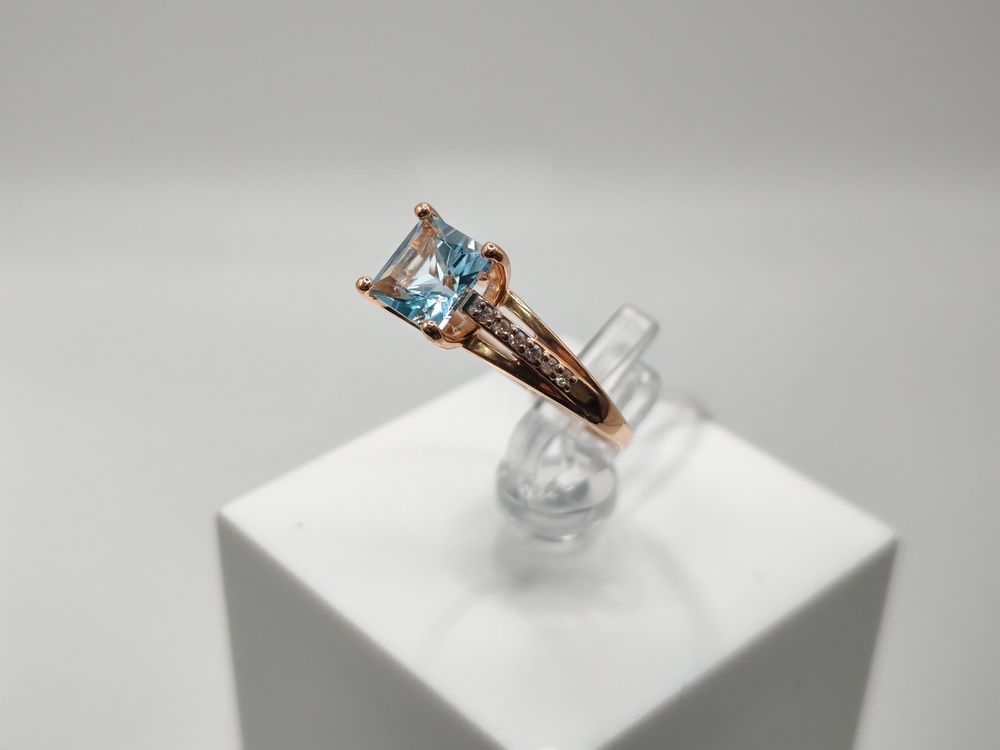 КОЛКМИ585 КОЛЬЦО С КАМНЯМИ (Au 585)