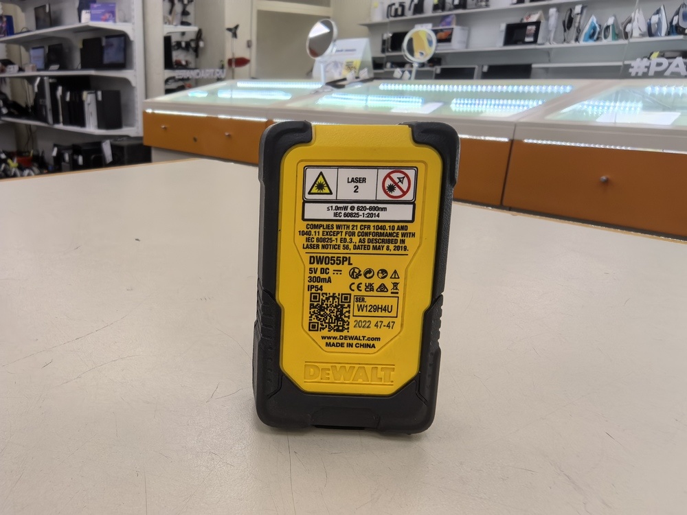 Дальномер DeWalt DW055Pl