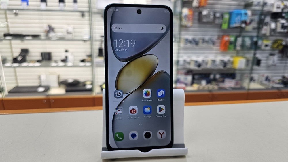 Смартфон Tecno Spark GO 1 3/64