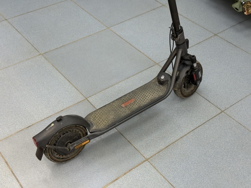 Электросамокат Ninebot F2